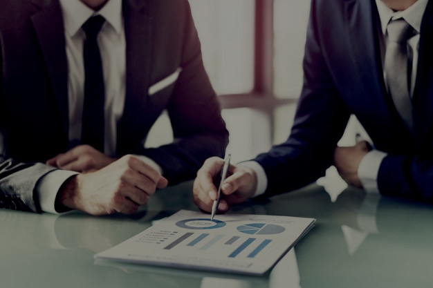 Rappresentazione visiva dell'articolo: Il consulente finanziario: fiducia e credibilità