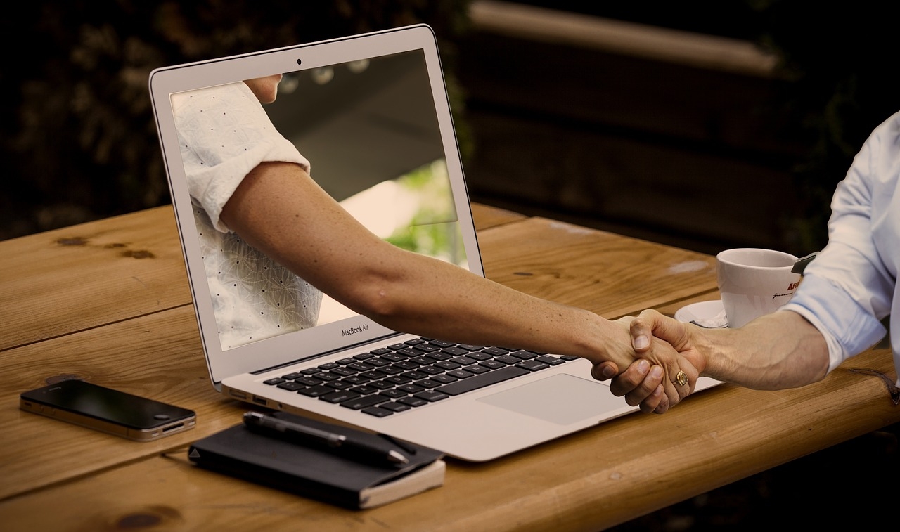 Rappresentazione visiva dell'articolo: Incontrare un cliente online ai tempi del covid-19